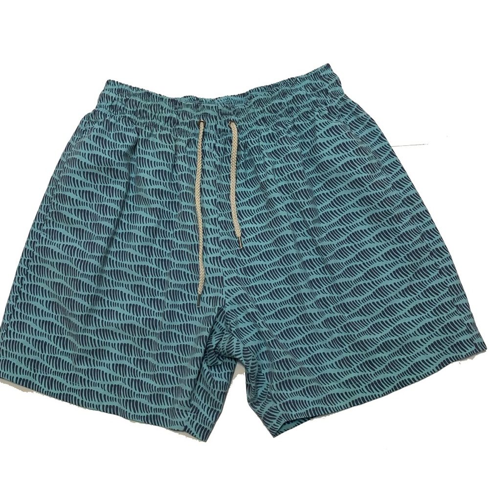 L / Faherty Shorts
